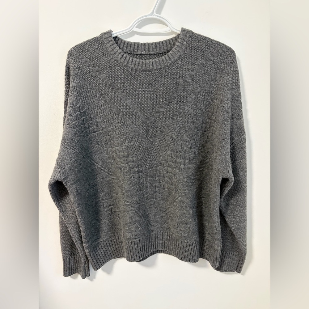 Women's Grey Cable Knit Oversized Sweater Size Medium